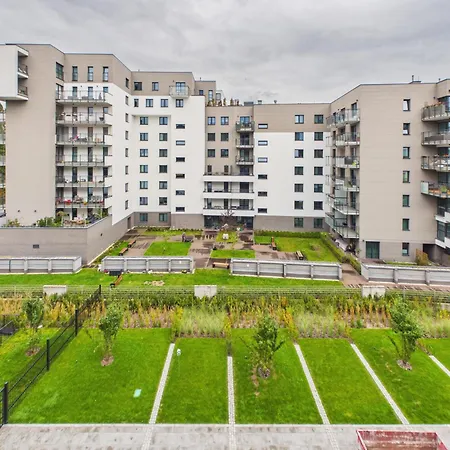 Kierbedzia Comfort Near Olinek Apartment Warschau